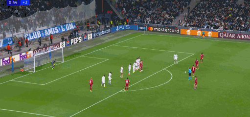 7星彩玩法-半场：利物浦1-0马赛，索博斯洛伊建功，埃基蒂克破门被吹